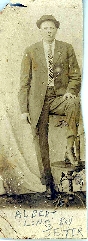Walking1917.jpg