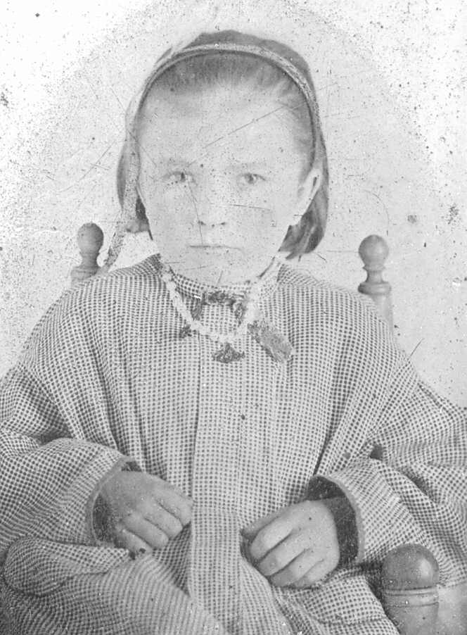 photo of unidentified girl