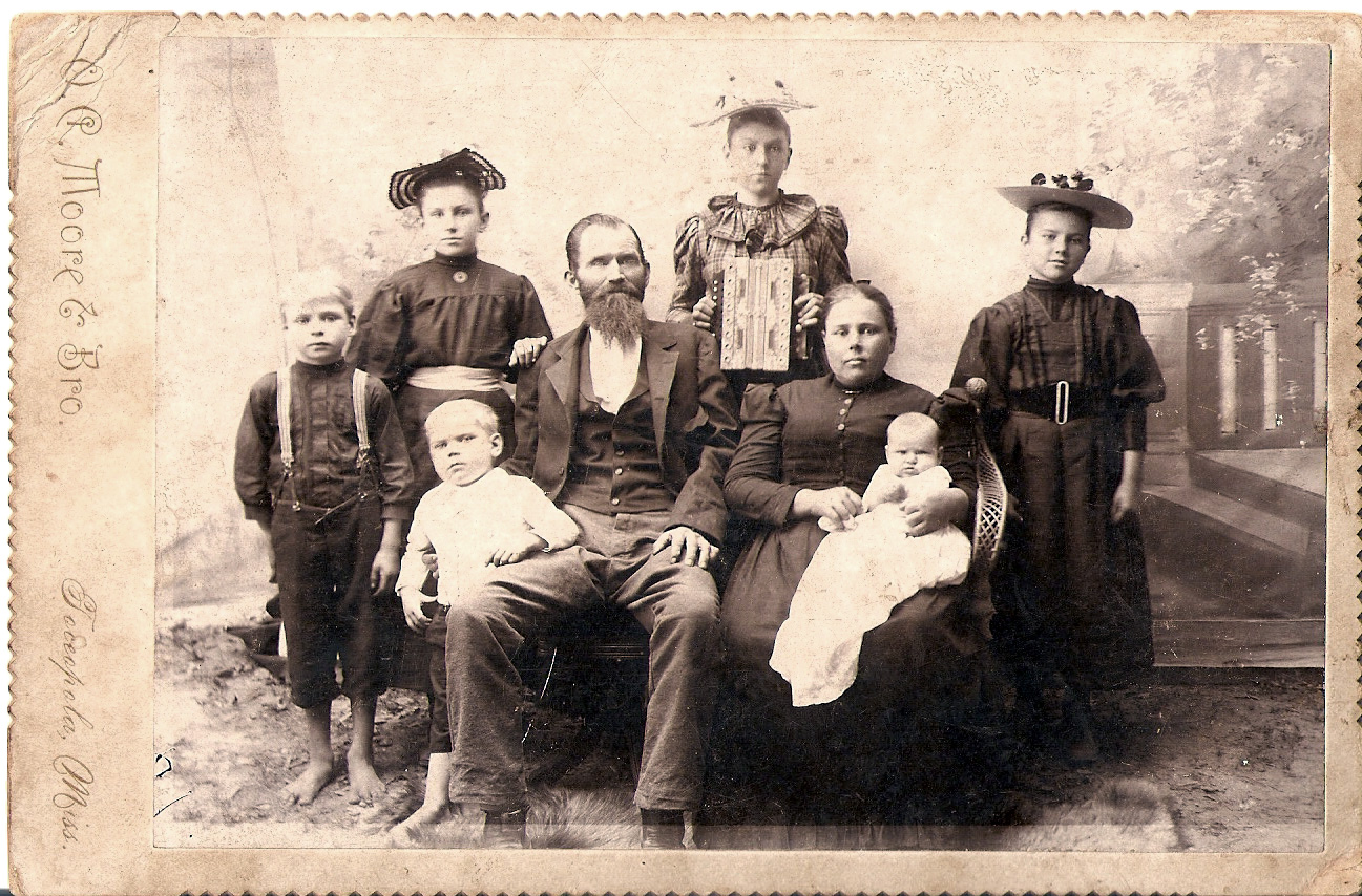 Unknown Toccopola Family