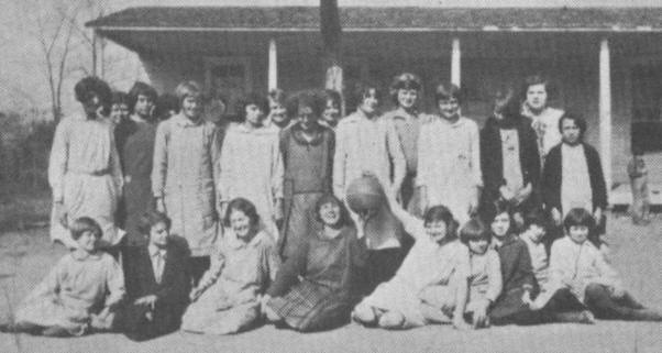 Hurricane Girls, 1927